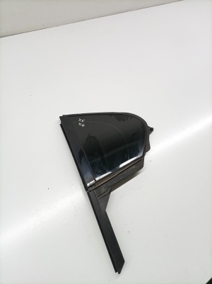Jaguar XE (2015–2026) Tagumise külgukse kolmnurkklaas GX7325829A - 3