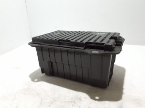 Mercedes Benz GLE-Class 167 (2019–2026) Batteriehalter A1676191500 - 3