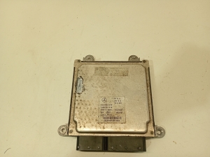 Mercedes Benz C-Class 204 (2007–2014) Engine control unit A6519007500 - 4