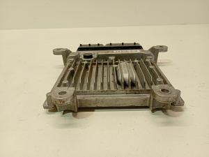 Mercedes Benz C-Class 204 (2007–2014) Engine control unit A6519007500 - 5