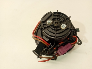 Mercedes Benz C-Class 204 (2007–2014) Salongi puhuri mootor V7825001 - 5