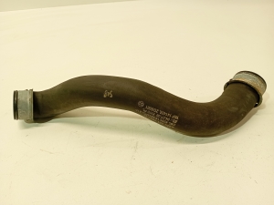 Mercedes Benz C-Class 204 (2007–2014) Jahutusradiaatori voolik A2045011582 - 2