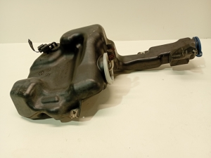 Mercedes Benz C-Class 204 (2007–2014) Front washer fluid reservoir A2048601860 - 3