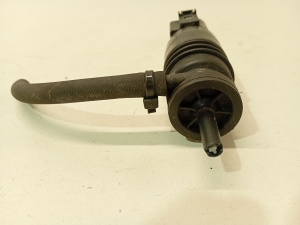 Mercedes Benz C-Class 204 (2007–2014) Front windshield washer pump 2218690121 - 2