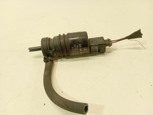 Mercedes Benz C-Class 204 (2007–2014) Front windshield washer pump 2218690121 - 5
