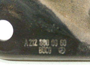 Mercedes Benz C-Class 204 (2007–2014) Kapoti muu osa A2128800060 - 5