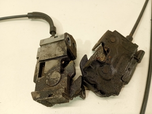 Mercedes Benz C-Class 204 (2007–2014) Hood latch A2048800260 - 2