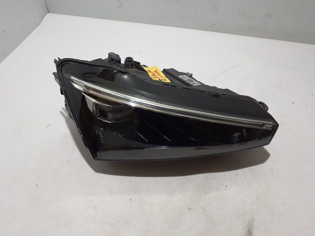 Skoda Scala I (2019–2026) Scheinwerfer vorne 657941016A Skoda Scala I (2019–2026) Scheinwerfer vorne 657941016A