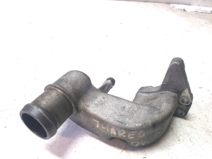 Volkswagen Touareg I (2002–2010) Cita termostata detaļa 070121133C - 5