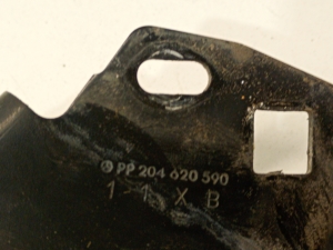 Mercedes Benz C-Class 204 (2007–2014) Esitule kinnitus 204620590 - 3
