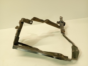 Mercedes Benz C-Class 204 (2007–2014) Esitule kinnitus 204620589 - 4