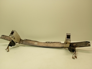 Mercedes Benz C-Class 204 (2007–2014) Esikaitseraua tala ja selle osad 2076204600 - 4