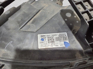 Dacia Duster P1310 (2024–2026) Scheinwerfer vorne 260603515R - 4