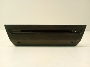 Mazda 3 (2013–2018) Radio (head unit) bje8669g0 - 2