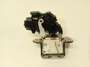 Mazda 3 (2013–2018) Trunk lid lock c6728 - 3