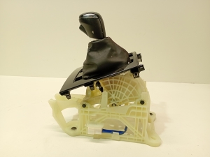 Mazda 3 (2013–2018) Gear shift mechanism b45ac - 2