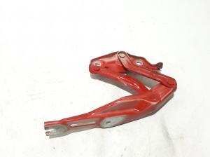 Skoda Kamiq (2019–2026) Scharnier Motorhaube 654823302 - 2