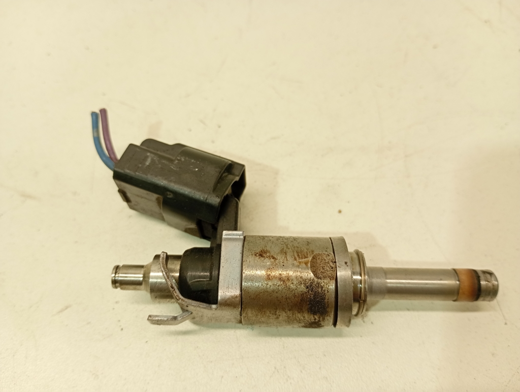 Mazda 3 (2013–2018) Fuel injector pe0113250b Mazda 3 (2013–2018) Fuel injector pe0113250b