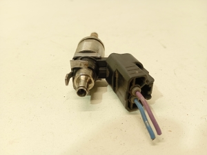 Mazda 3 (2013–2018) Fuel injector pe0113250b - 5