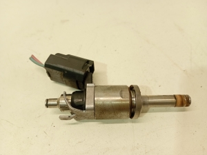   Injektor Einspritzdüse  - pe0113250b 