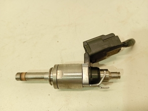 Mazda 3 (2013–2018) Fuel injector pe0113250b - 3