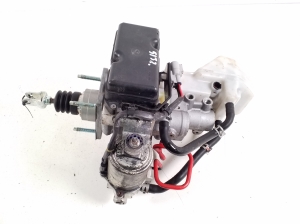 TOYOTA RAV 4 A5 (2019–2026) Brake master cylinder 4705042250 - 2