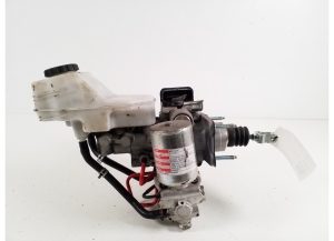 TOYOTA RAV 4 A5 (2019–2026) Brake master cylinder 4705042250 - 4