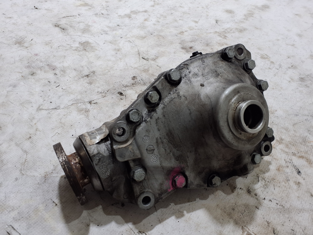 BMW 5 SERIES F10 (2010–2017) Vorderachsgetriebe (Differential) 7584517 BMW 5 SERIES F10 (2010–2017) Vorderachsgetriebe (Differential) 7584517