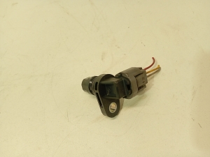 Mazda 3 (2013–2018) Camshaft position sensor pe0118230 - 4