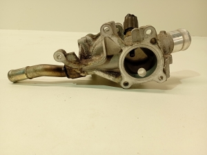 Mazda 3 (2013–2018) Thermostat housing pe0115172 - 5