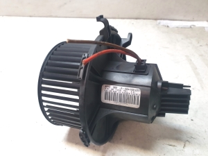 Opel Zafira B (2005–2014) Salongi puhuri mootor D8087 - 4