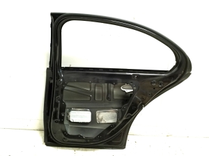 Mercedes Benz E-Class W214 (2023–2026) Tagumised küljeuksed A2147323200 - 4