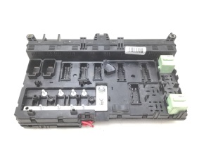 BMW X5 E53 (1999–2006) Drošinātāju kaste salonā 8380409 - 2