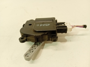   Heater flap actuator  - 4524C 
