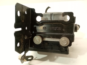 Mazda 3 (2013–2018) ABS unit BHR1437A0A - 2