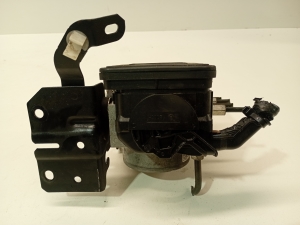 Mazda 3 (2013–2018) ABS unit BHR1437A0A - 4