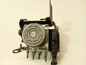 Mazda 3 (2013–2018) ABS unit BHR1437A0A - 5