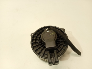 Mazda 3 (2013–2018) Heizungsgebläsemotor 8727000691 - 2
