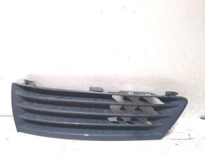 Front bumper lower grille - 13124987