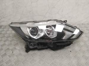 Headlight - 260104EH1A