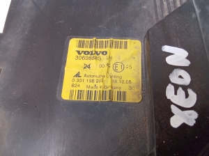 VOLVO V50 (2004–2012) Scheinwerfer vorne 30698885 - 5