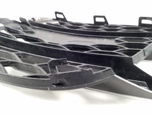 Mercedes Benz S-Class 223 (2020–2026) Front bumper lower grille A2238851801 - 4