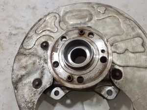 Mercedes Benz GLE-Class 167 (2019–2026) Front wheel hub A1673323500 - 4