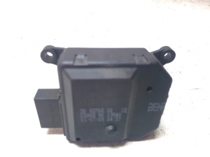 Opel Zafira B (2005–2014) Salongi soojenduse klapi mootor 309370600 - 4