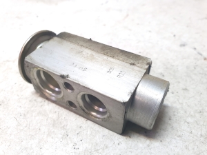 Opel Zafira B (2005–2014) Klimaschlauch Ventil 7011211 - 4