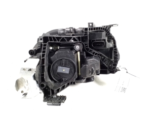 Mercedes Benz CLA-Class W118 (2019–2026) Esituli A1749062602 - 8
