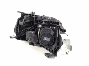 Mercedes Benz CLA-Class W118 (2019–2026) Esituli A1749062502 - 3
