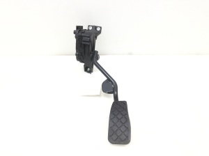 Accelerator pedal - 8E2721523