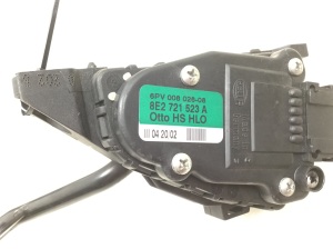 AUDI A4 B6 (2000–2005) Accelerator pedal 8E2721523 - 3