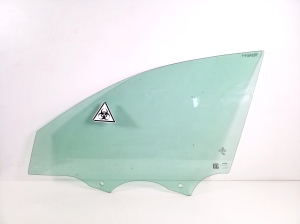   Fenster Scheibe Tür vorne  - 3J0845201 